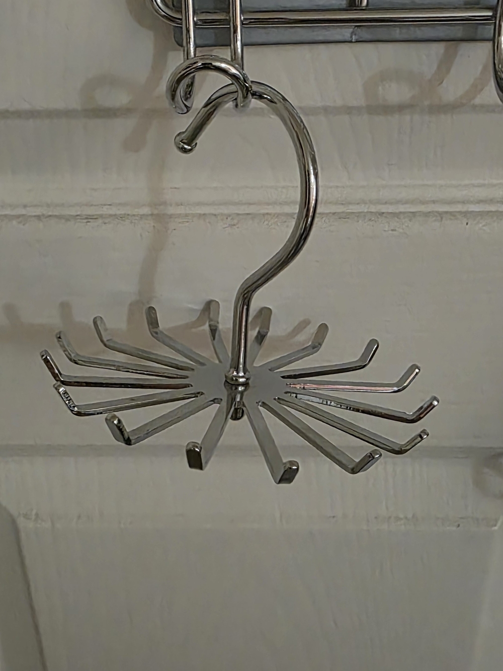 Chrome Multi-Hook Scarf, Jewelry, and Accessory Hanger